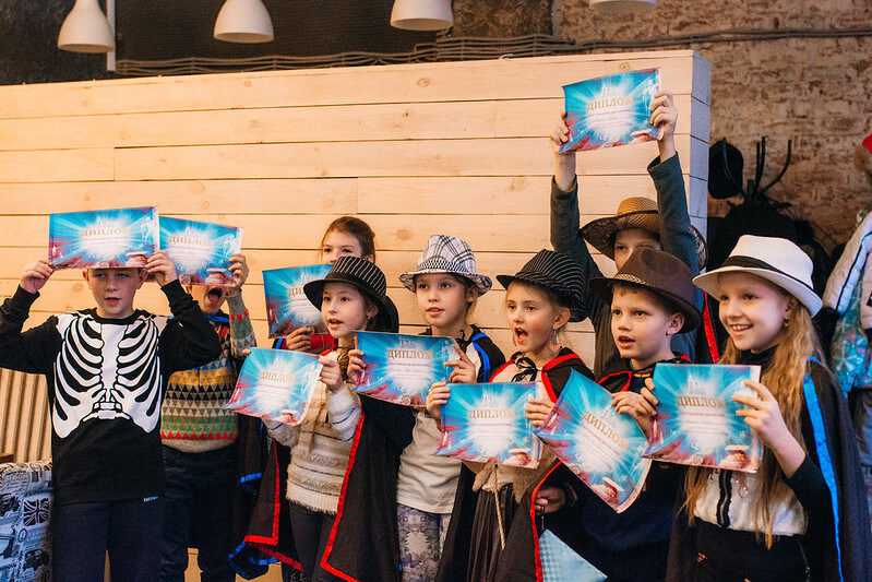 Как отметить Новый год классом — идеи для младших школьников в Новороссийске